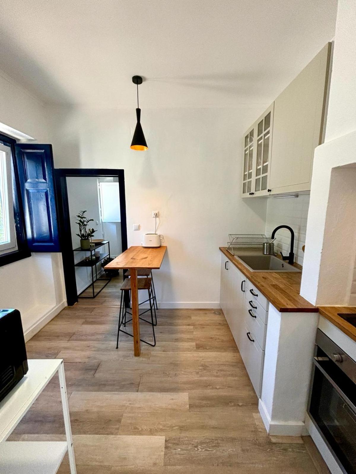 Pine & Apple Beach House Colares Kültér fotó