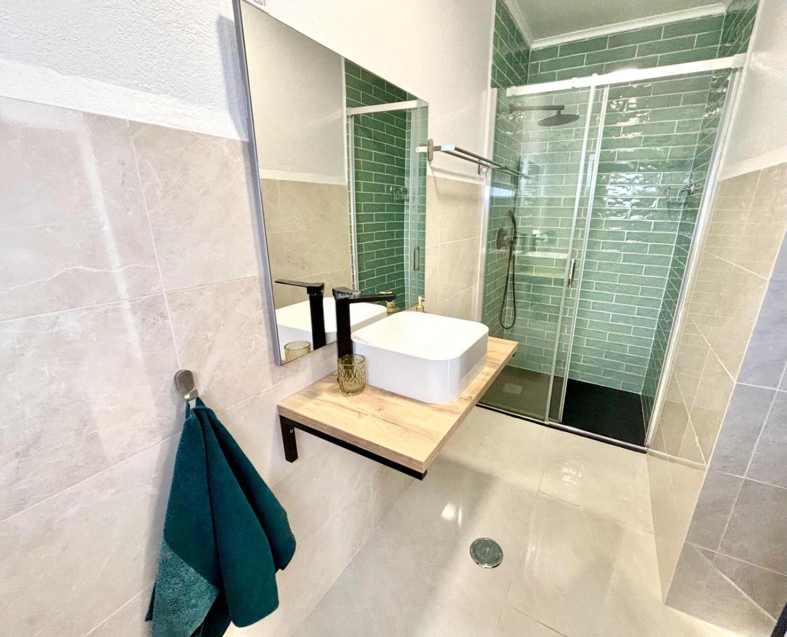 Pine & Apple Beach House Colares Kültér fotó