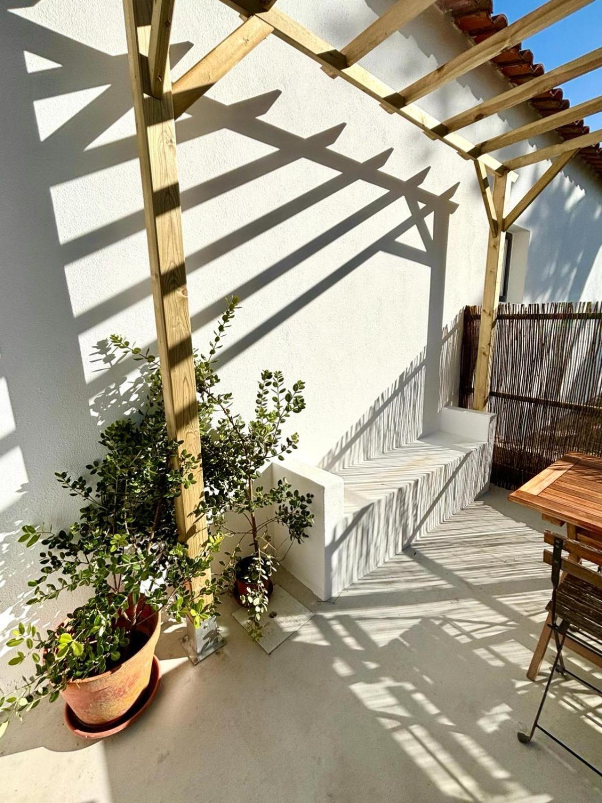 Pine & Apple Beach House Colares Kültér fotó
